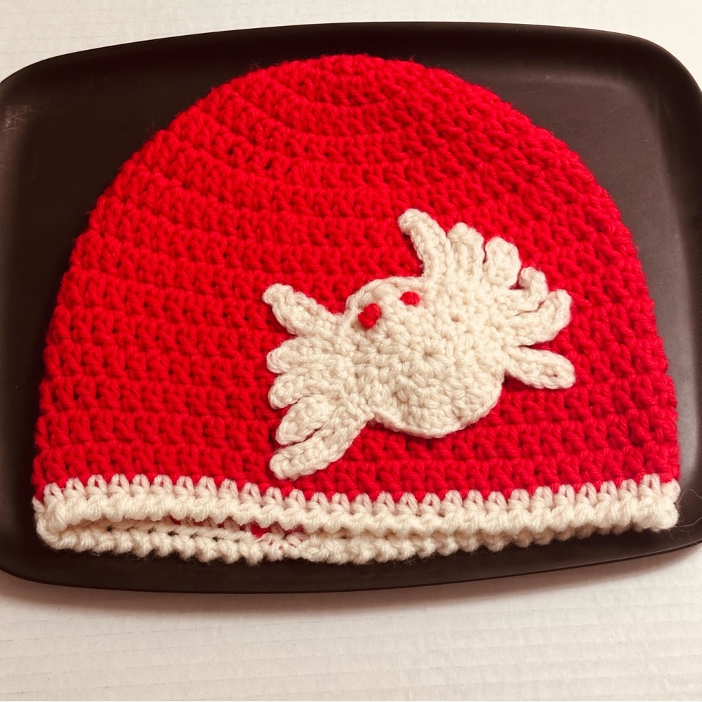 Knit beanie handmade, NEW, red and white yarn with crab detail on front